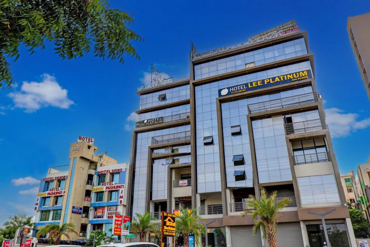 Hotel Lee Platinum Ahmedabad Exterior foto
